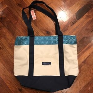 Vineyard Vines Medium Sized Zip-Up Tote NWT